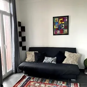 Le Triomphe Central, 8 Pax 3 Marseille